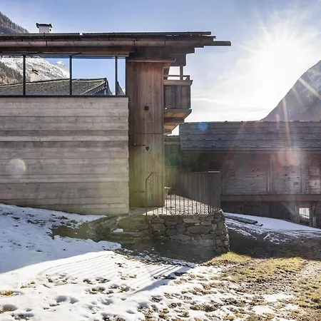 Apartmán Elegant In A Converted Stable Matrei in Osttirol