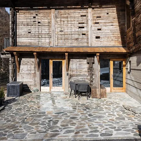 Elegant In A Converted Stable * Matrei in Osttirol