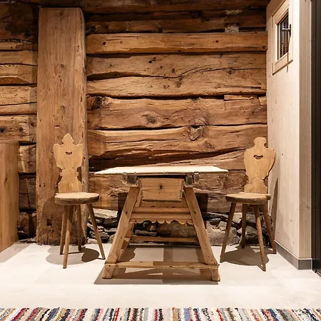 Elegant In A Converted Stable * Matrei in Osttirol