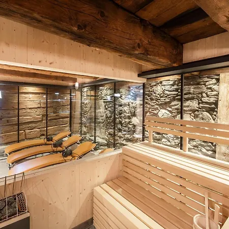 Elegant In A Converted Stable Apartmán Matrei in Osttirol